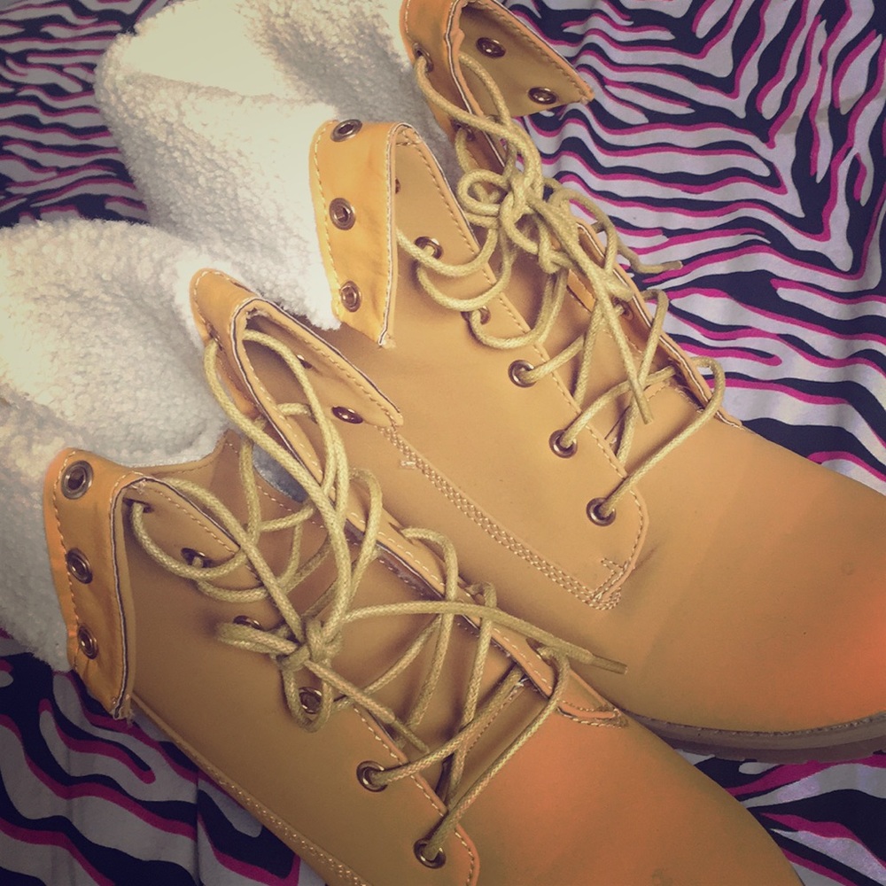 Fashionable ankle boots!